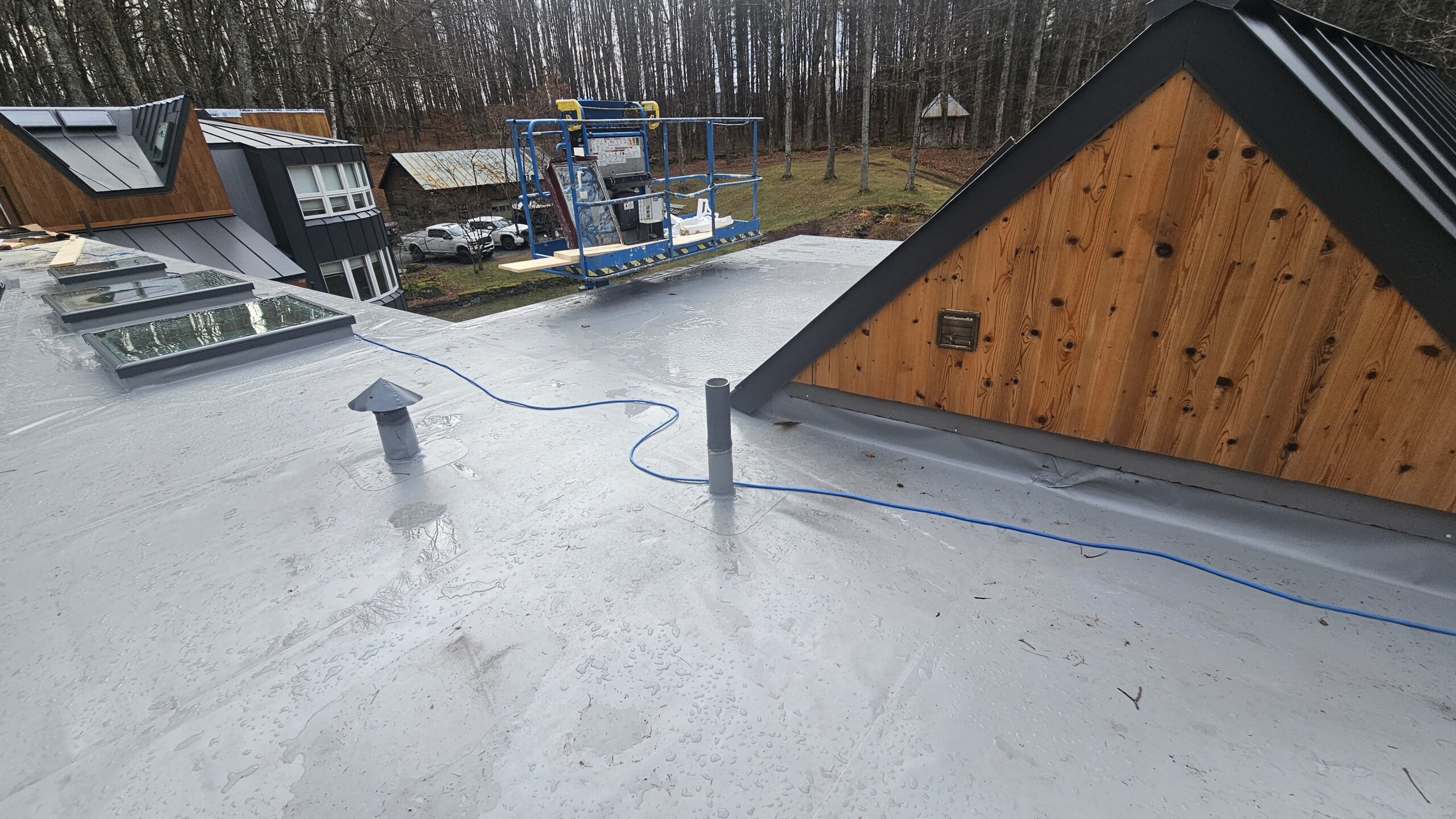 Completed roofing project 15