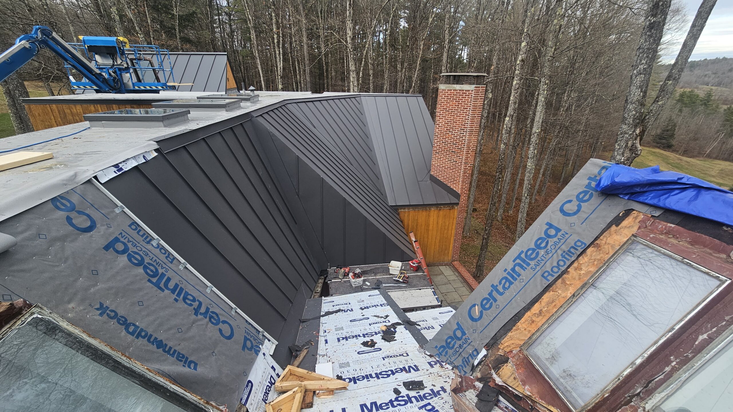 Completed roofing project 16