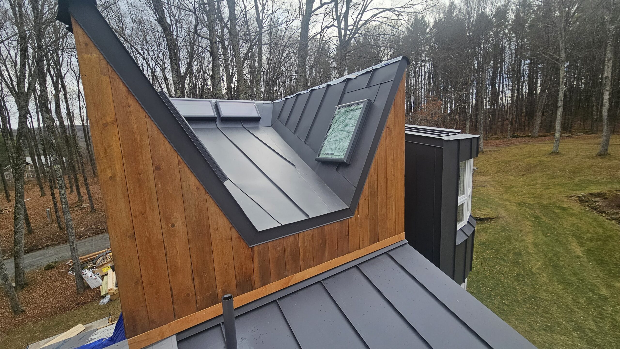 Completed roofing project 17