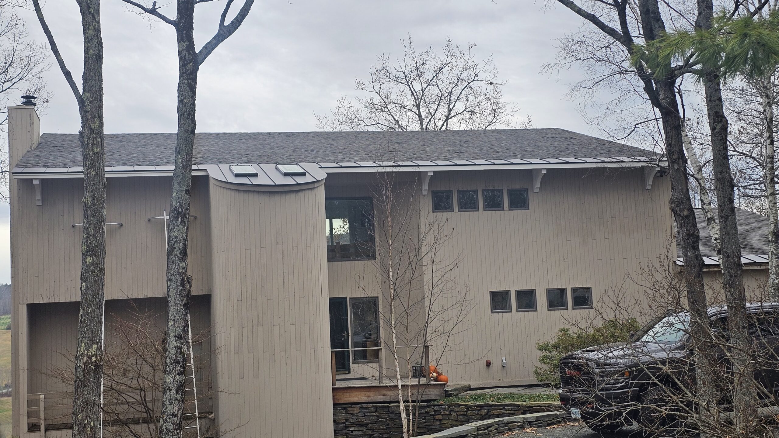 Completed roofing project 19